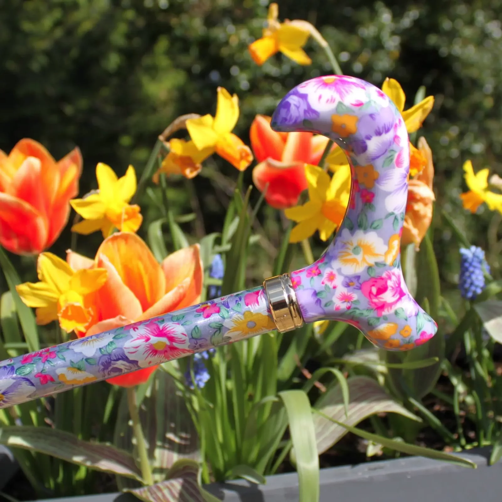 wandelstok met bloemen